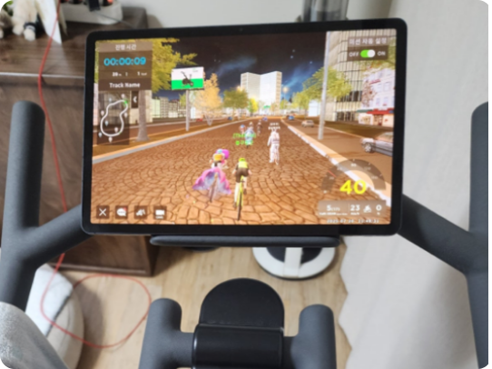 야핏 사이클 타는 이미지